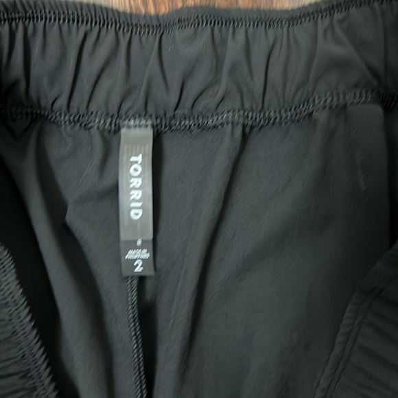 Torrid Swim Board Shorts With Pockets Plus Size 2 - Picture 7 of 11